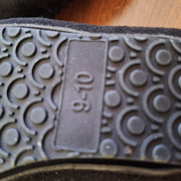 Lucky Brand Black Moccasin Slippers - Picture 8 of 12